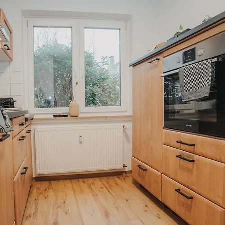 Bloom Fuer Bis Zu 6 Personen Kostenloser Parkplatz Balkon Babybett 3